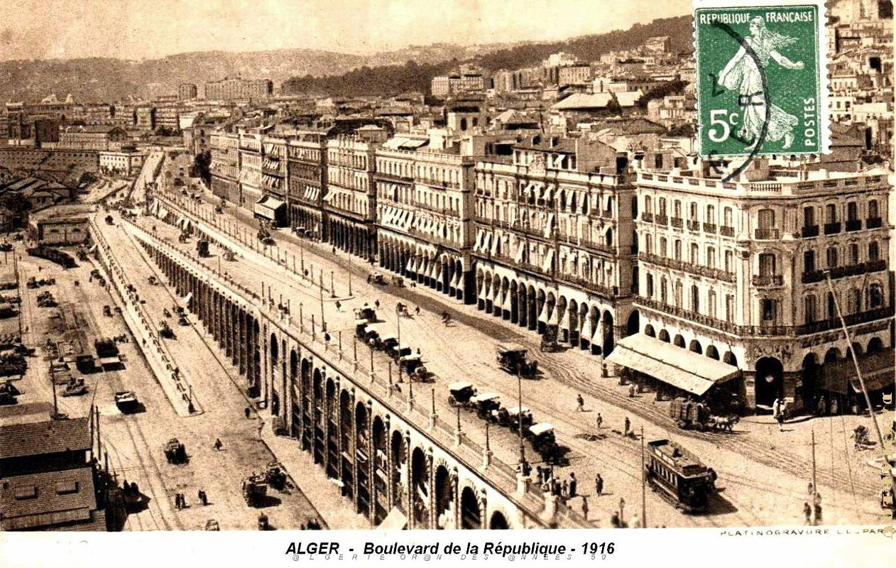 Alger - Boulevard de la Republique - 1916.jpg